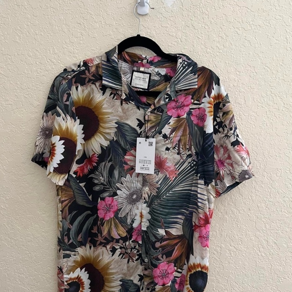 Neff Medium Smiley Faced Sunflower Black Men's Shirt Size Medium NWT